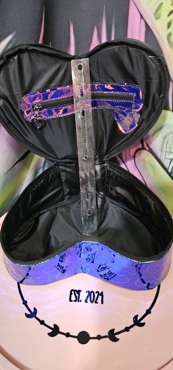 20250327_020800 Heart-shaped bag